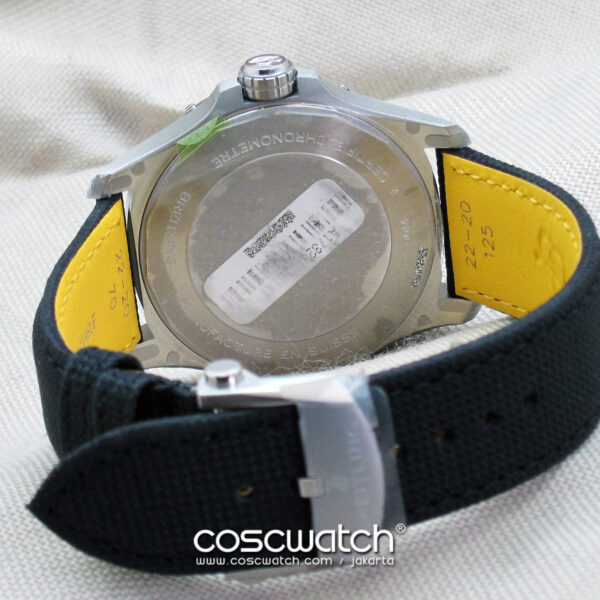 breitling avenger black 42 back